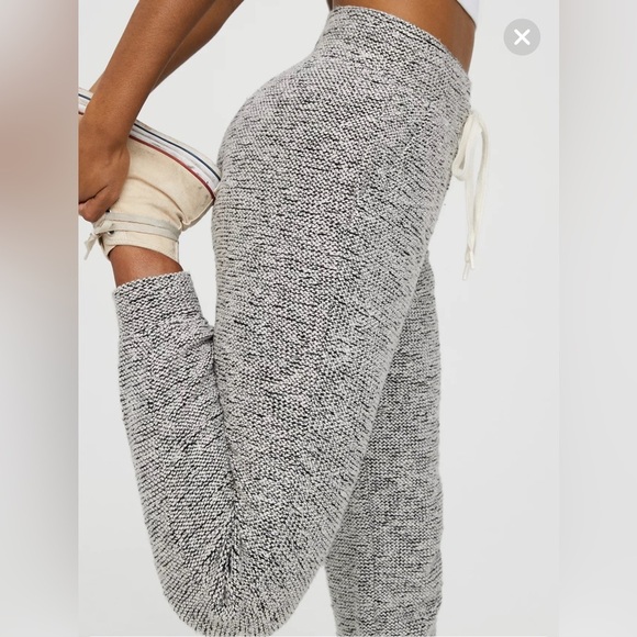 Offline by Aerie Women’s Snow Day Jogger Textured Knit Athleisure Medium Casual - Picture 6 of 12